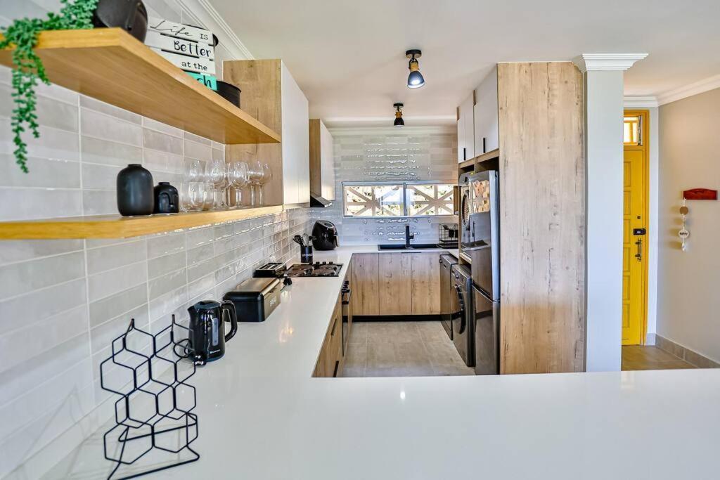 Large Sea View, Walk To Eateries, Loadshed Free Apartment Ballito Exterior photo